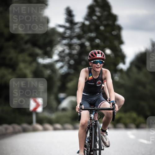 21.06.2026 - 29. Vierlanden-Triathlon H.Heesch http://msf.ph/oto/9925387 21.06.2026 14:43:54 Radfahren 1275 meine-sportfotos.de