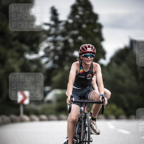 21.06.2026 - 29. Vierlanden-Triathlon H.Heesch http://msf.ph/oto/9925389 21.06.2026 14:43:54 Radfahren 1275 meine-sportfotos.de