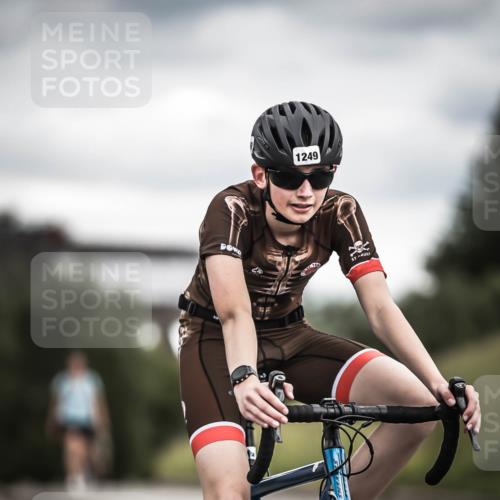 21.06.2026 - 29. Vierlanden-Triathlon H.Heesch http://msf.ph/oto/9925396 21.06.2026 14:43:56 Radfahren 860, 1249 meine-sportfotos.de