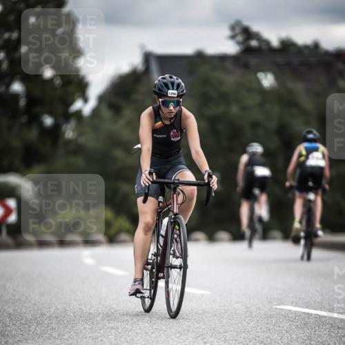 21.06.2026 - 29. Vierlanden-Triathlon H.Heesch http://msf.ph/oto/9925404 21.06.2026 14:44:06 Radfahren 1290 meine-sportfotos.de