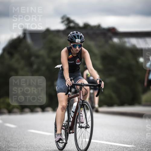 21.06.2026 - 29. Vierlanden-Triathlon H.Heesch http://msf.ph/oto/9925409 21.06.2026 14:44:07 Radfahren 1290 meine-sportfotos.de