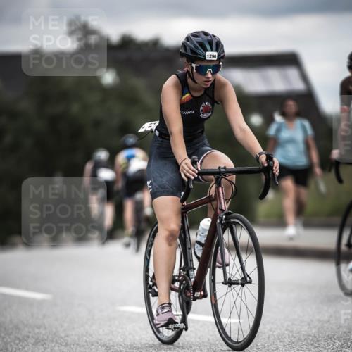 21.06.2026 - 29. Vierlanden-Triathlon H.Heesch http://msf.ph/oto/9925414 21.06.2026 14:44:07 Radfahren 1290 meine-sportfotos.de