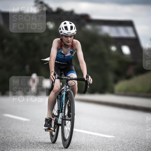 21.06.2026 - 29. Vierlanden-Triathlon H.Heesch http://msf.ph/oto/9925426 21.06.2026 14:44:17 Radfahren 1257 meine-sportfotos.de