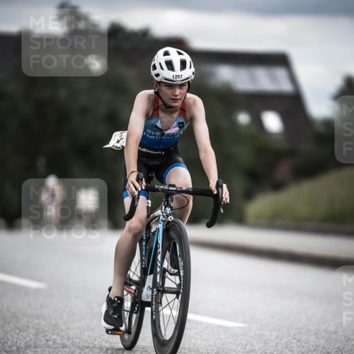 21.06.2026 - 29. Vierlanden-Triathlon H.Heesch http://msf.ph/oto/9925428 21.06.2026 14:44:17 Radfahren 1257 meine-sportfotos.de