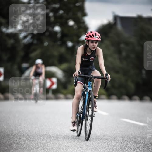 21.06.2026 - 29. Vierlanden-Triathlon H.Heesch http://msf.ph/oto/9925444 21.06.2026 14:44:23 Radfahren 1260 meine-sportfotos.de