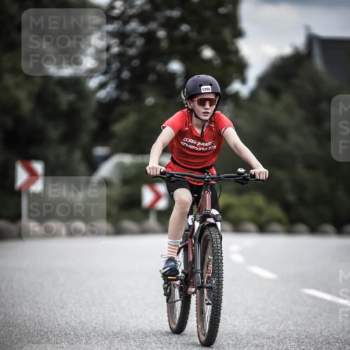 21.06.2026 - 29. Vierlanden-Triathlon H.Heesch http://msf.ph/oto/9925496 21.06.2026 14:45:10 Radfahren 1286, 10, 2015 meine-sportfotos.de
