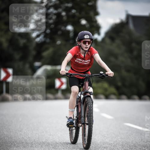 21.06.2026 - 29. Vierlanden-Triathlon H.Heesch http://msf.ph/oto/9925497 21.06.2026 14:45:10 Radfahren 1286, 10, 2 meine-sportfotos.de