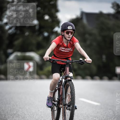 21.06.2026 - 29. Vierlanden-Triathlon H.Heesch http://msf.ph/oto/9925503 21.06.2026 14:45:10 Radfahren 1286, 10, 20 meine-sportfotos.de