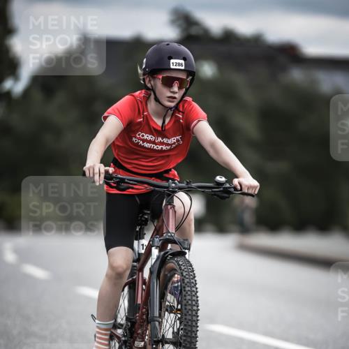 21.06.2026 - 29. Vierlanden-Triathlon H.Heesch http://msf.ph/oto/9925512 21.06.2026 14:45:11 Radfahren 1286, 10 meine-sportfotos.de