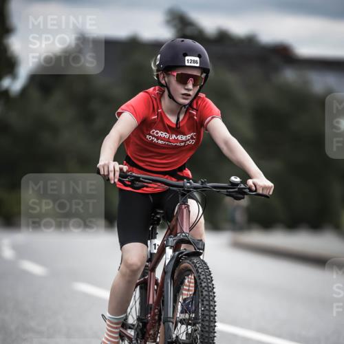 21.06.2026 - 29. Vierlanden-Triathlon H.Heesch http://msf.ph/oto/9925513 21.06.2026 14:45:11 Radfahren 1286, 10, 207, 12 meine-sportfotos.de