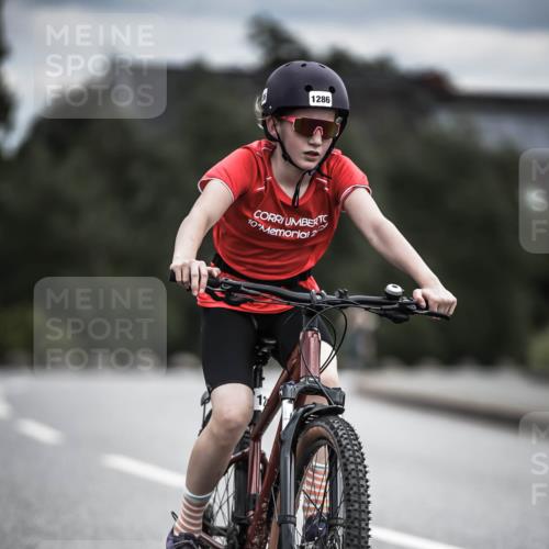 21.06.2026 - 29. Vierlanden-Triathlon H.Heesch http://msf.ph/oto/9925514 21.06.2026 14:45:11 Radfahren 1286, 10 meine-sportfotos.de