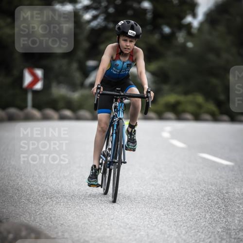 21.06.2026 - 29. Vierlanden-Triathlon H.Heesch http://msf.ph/oto/9925515 21.06.2026 14:45:23 Radfahren 1278 meine-sportfotos.de