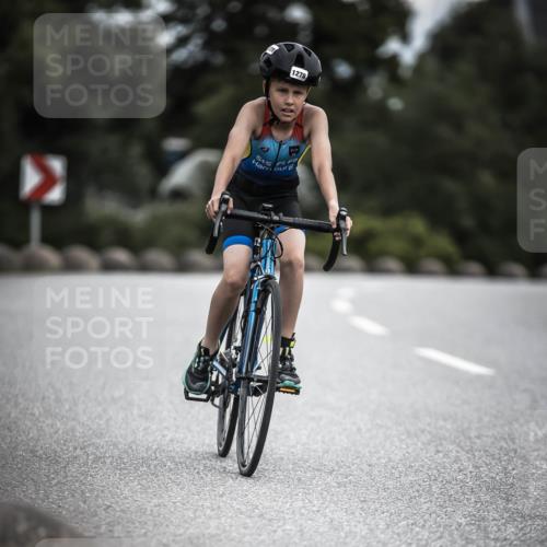 21.06.2026 - 29. Vierlanden-Triathlon H.Heesch http://msf.ph/oto/9925518 21.06.2026 14:45:24 Radfahren 1278 meine-sportfotos.de