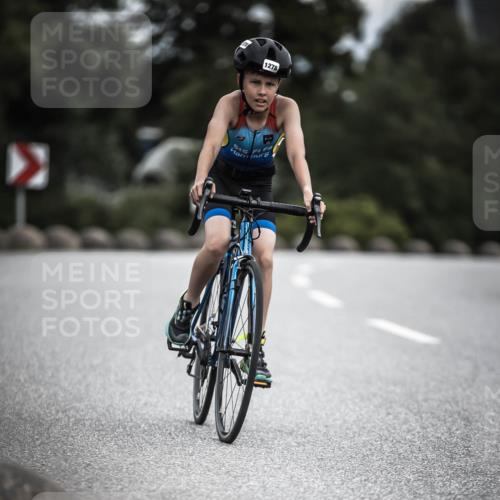21.06.2026 - 29. Vierlanden-Triathlon H.Heesch http://msf.ph/oto/9925519 21.06.2026 14:45:24 Radfahren 1278 meine-sportfotos.de
