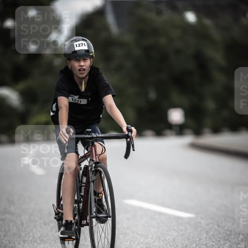21.06.2026 - 29. Vierlanden-Triathlon H.Heesch http://msf.ph/oto/9925591 21.06.2026 14:48:52 Radfahren 1271, 10, 1271 meine-sportfotos.de