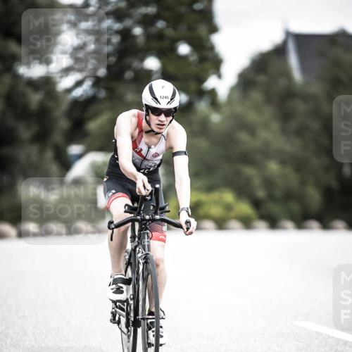 21.06.2026 - 29. Vierlanden-Triathlon H.Heesch http://msf.ph/oto/9925618 21.06.2026 14:50:06 Radfahren 1245 meine-sportfotos.de