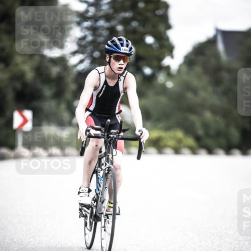 21.06.2026 - 29. Vierlanden-Triathlon H.Heesch http://msf.ph/oto/9925644 21.06.2026 14:50:46 Radfahren 1246 meine-sportfotos.de
