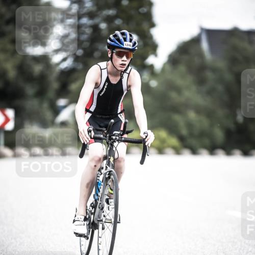 21.06.2026 - 29. Vierlanden-Triathlon H.Heesch http://msf.ph/oto/9925646 21.06.2026 14:50:46 Radfahren 1246 meine-sportfotos.de