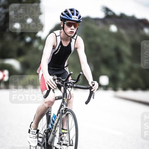 21.06.2026 - 29. Vierlanden-Triathlon H.Heesch http://msf.ph/oto/9925652 21.06.2026 14:50:46 Radfahren 1246 meine-sportfotos.de