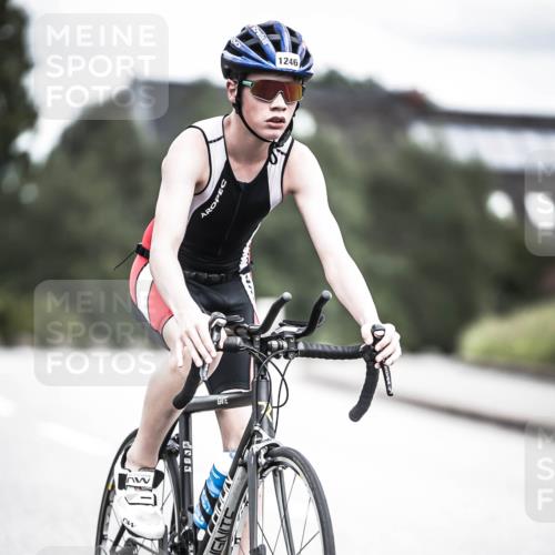 21.06.2026 - 29. Vierlanden-Triathlon H.Heesch http://msf.ph/oto/9925654 21.06.2026 14:50:46 Radfahren 1246 meine-sportfotos.de
