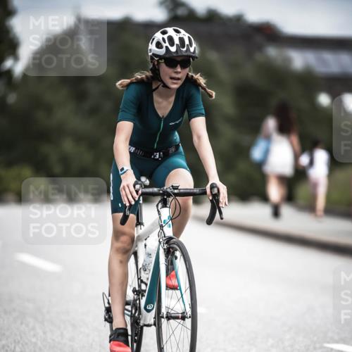 21.06.2026 - 29. Vierlanden-Triathlon H.Heesch http://msf.ph/oto/9925688 21.06.2026 14:51:39 Radfahren 0 meine-sportfotos.de