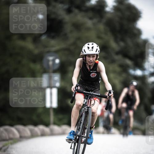 21.06.2026 - 29. Vierlanden-Triathlon H.Heesch http://msf.ph/oto/9925752 21.06.2026 14:52:29 Radfahren 11, 1276 meine-sportfotos.de
