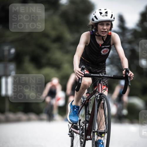 21.06.2026 - 29. Vierlanden-Triathlon H.Heesch http://msf.ph/oto/9925761 21.06.2026 14:52:30 Radfahren 11, 1276 meine-sportfotos.de