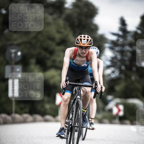21.06.2026 - 29. Vierlanden-Triathlon H.Heesch http://msf.ph/oto/9925775 21.06.2026 14:52:33 Radfahren 11, 1239 meine-sportfotos.de