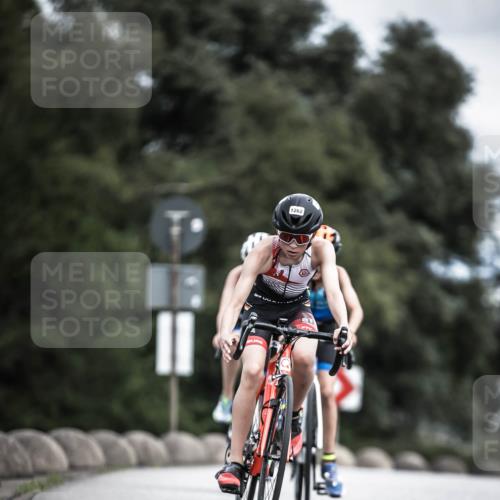 21.06.2026 - 29. Vierlanden-Triathlon H.Heesch http://msf.ph/oto/9925793 21.06.2026 14:52:50 Radfahren 11, 1262 meine-sportfotos.de