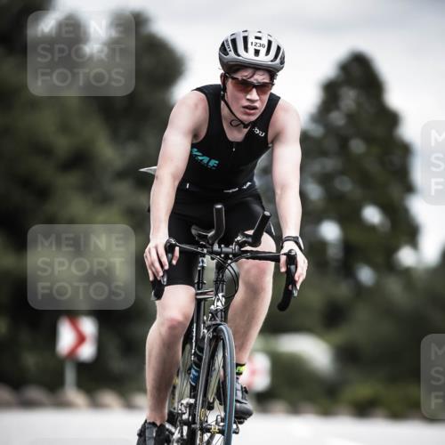 21.06.2026 - 29. Vierlanden-Triathlon H.Heesch http://msf.ph/oto/9925818 21.06.2026 14:52:56 Radfahren 1230 meine-sportfotos.de