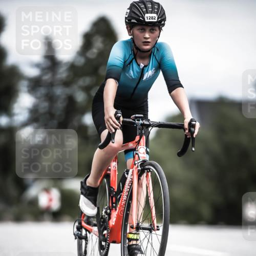 21.06.2026 - 29. Vierlanden-Triathlon H.Heesch http://msf.ph/oto/9925832 21.06.2026 14:53:17 Radfahren 1282 meine-sportfotos.de