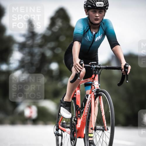 21.06.2026 - 29. Vierlanden-Triathlon H.Heesch http://msf.ph/oto/9925833 21.06.2026 14:53:17 Radfahren 1282 meine-sportfotos.de