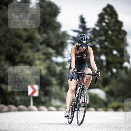 21.06.2026 - 29. Vierlanden-Triathlon H.Heesch http://msf.ph/oto/9925887 21.06.2026 14:54:16 Radfahren 1290 meine-sportfotos.de