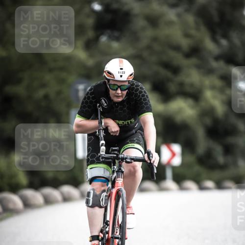 21.06.2026 - 29. Vierlanden-Triathlon H.Heesch http://msf.ph/oto/9925916 21.06.2026 13:18:18 Radfahren 1122 meine-sportfotos.de