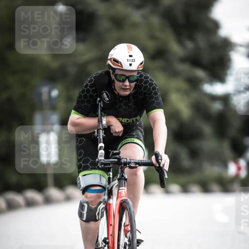 21.06.2026 - 29. Vierlanden-Triathlon H.Heesch http://msf.ph/oto/9925921 21.06.2026 13:18:19 Radfahren 1122 meine-sportfotos.de