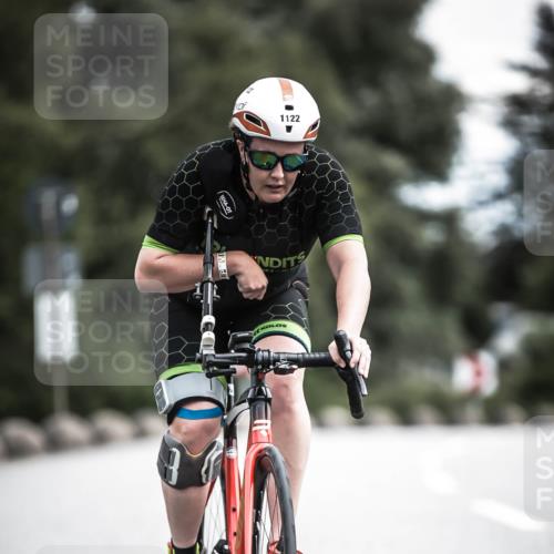 21.06.2026 - 29. Vierlanden-Triathlon H.Heesch http://msf.ph/oto/9925923 21.06.2026 13:18:19 Radfahren 1122 meine-sportfotos.de
