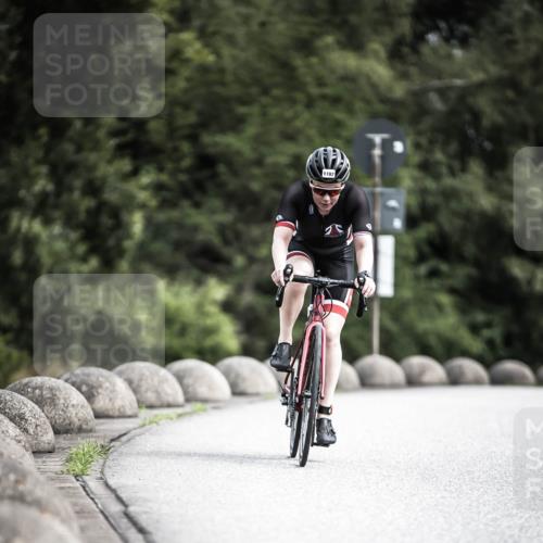 21.06.2026 - 29. Vierlanden-Triathlon H.Heesch http://msf.ph/oto/9926021 21.06.2026 13:19:14 Radfahren 1107 meine-sportfotos.de