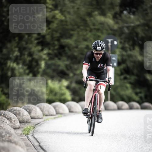 21.06.2026 - 29. Vierlanden-Triathlon H.Heesch http://msf.ph/oto/9926027 21.06.2026 13:19:14 Radfahren 1107 meine-sportfotos.de