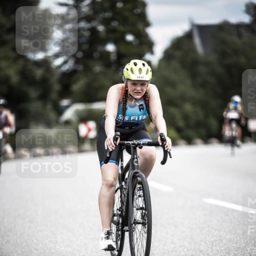21.06.2026 - 29. Vierlanden-Triathlon H.Heesch http://msf.ph/oto/9926028 21.06.2026 14:56:30 Radfahren 1237 meine-sportfotos.de