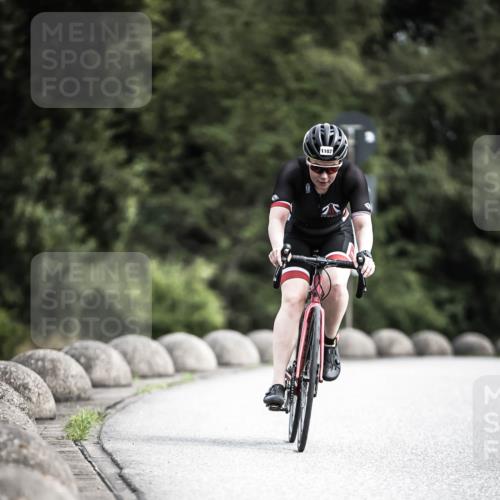 21.06.2026 - 29. Vierlanden-Triathlon H.Heesch http://msf.ph/oto/9926031 21.06.2026 13:19:14 Radfahren 1107 meine-sportfotos.de