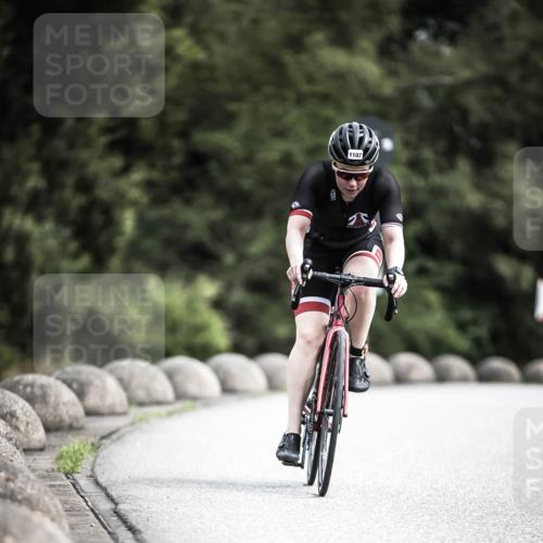 21.06.2026 - 29. Vierlanden-Triathlon H.Heesch http://msf.ph/oto/9926036 21.06.2026 13:19:14 Radfahren 1107 meine-sportfotos.de