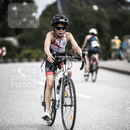 21.06.2026 - 29. Vierlanden-Triathlon H.Heesch http://msf.ph/oto/9926065 21.06.2026 14:56:33 Radfahren 1264 meine-sportfotos.de