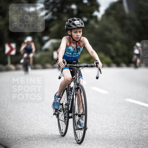 21.06.2026 - 29. Vierlanden-Triathlon H.Heesch http://msf.ph/oto/9926081 21.06.2026 14:56:38 Radfahren 1324 meine-sportfotos.de