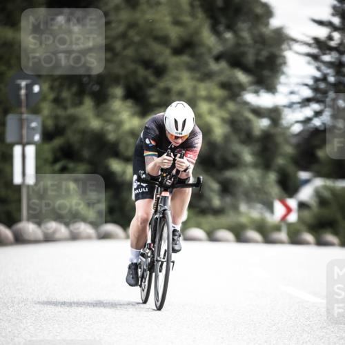 21.06.2026 - 29. Vierlanden-Triathlon H.Heesch http://msf.ph/oto/9926084 21.06.2026 13:19:22 Radfahren 1166 meine-sportfotos.de
