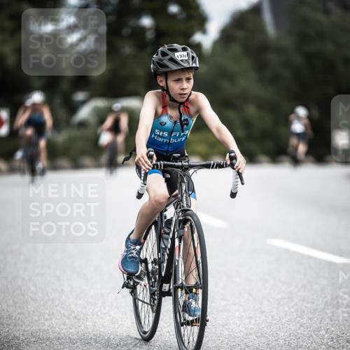 21.06.2026 - 29. Vierlanden-Triathlon H.Heesch http://msf.ph/oto/9926085 21.06.2026 14:56:38 Radfahren 1324 meine-sportfotos.de