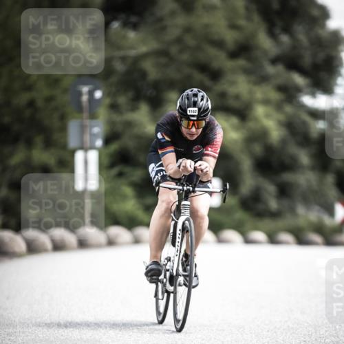 21.06.2026 - 29. Vierlanden-Triathlon H.Heesch http://msf.ph/oto/9926160 21.06.2026 13:20:03 Radfahren 1162 meine-sportfotos.de