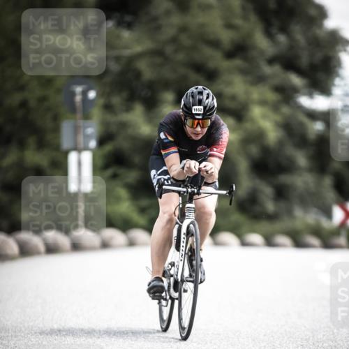 21.06.2026 - 29. Vierlanden-Triathlon H.Heesch http://msf.ph/oto/9926162 21.06.2026 13:20:03 Radfahren 1162 meine-sportfotos.de