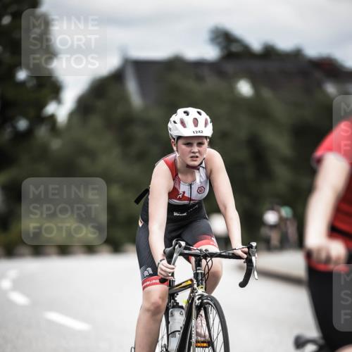 21.06.2026 - 29. Vierlanden-Triathlon H.Heesch http://msf.ph/oto/9926195 21.06.2026 14:57:05 Radfahren 1242 meine-sportfotos.de