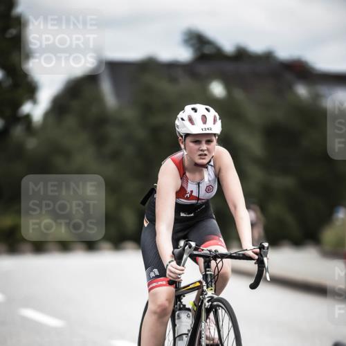 21.06.2026 - 29. Vierlanden-Triathlon H.Heesch http://msf.ph/oto/9926199 21.06.2026 14:57:05 Radfahren 1242 meine-sportfotos.de
