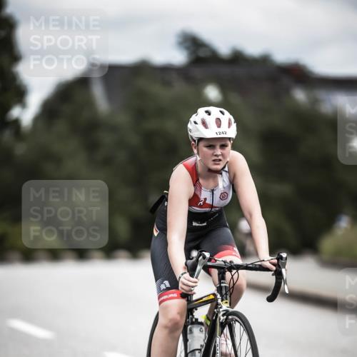 21.06.2026 - 29. Vierlanden-Triathlon H.Heesch http://msf.ph/oto/9926201 21.06.2026 14:57:05 Radfahren 1242 meine-sportfotos.de